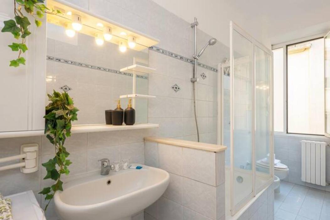 Ihost Studio - Premuda 17 Милан Экстерьер фото